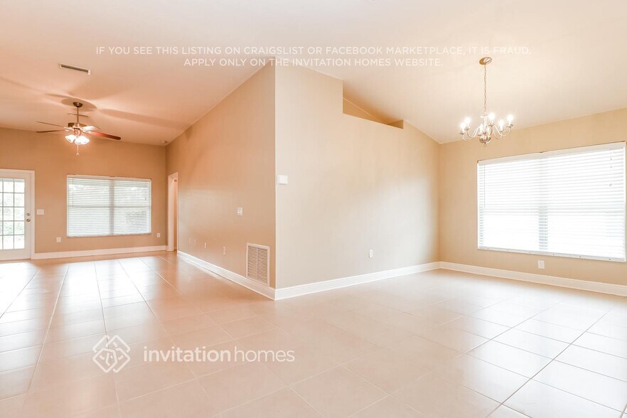 Building Photo - 9615 Jaybird Ln