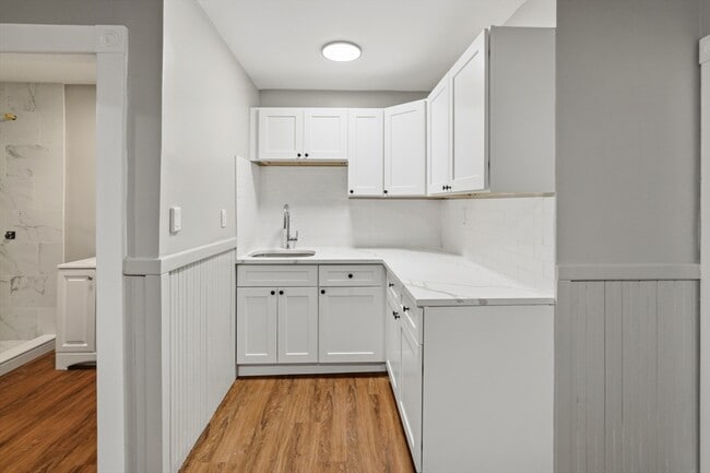 Building Photo - 44 Pratt St