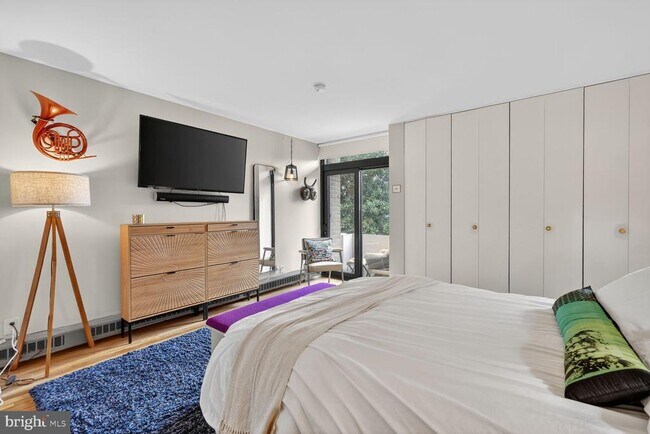 Building Photo - 333 N St SW