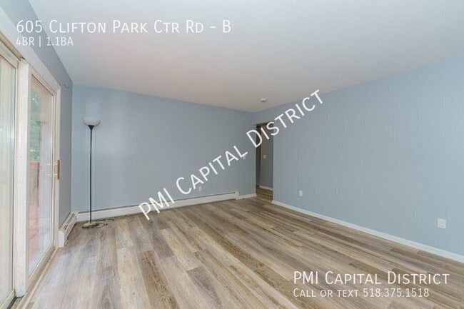 Building Photo - 605 Clifton Park Center Rd