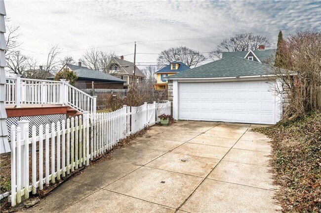 Building Photo - 41 Berwick Ln