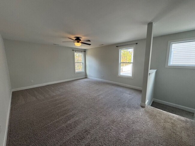 Building Photo - The Creek Of Willowwick