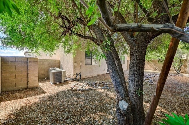 Building Photo - 5536 Danforth Ave