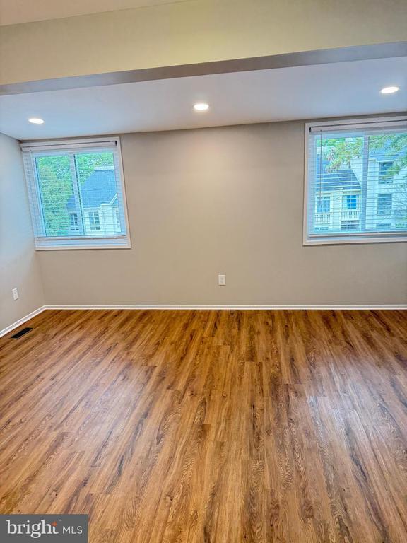 Building Photo - 10285 Ridgeline Dr