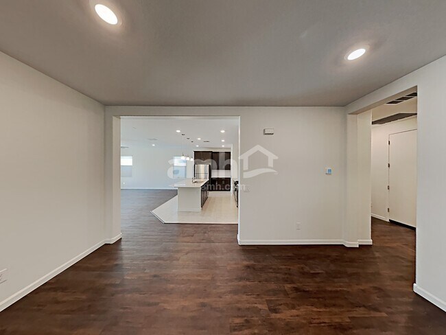Building Photo - 431 W Organ Pipe Dr