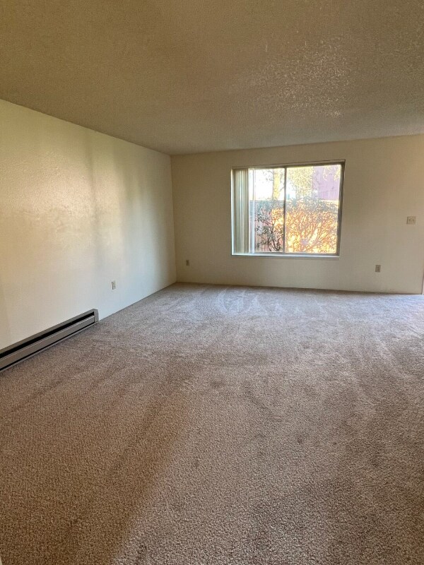 Building Photo - 100-190 SE Viewmont Ave