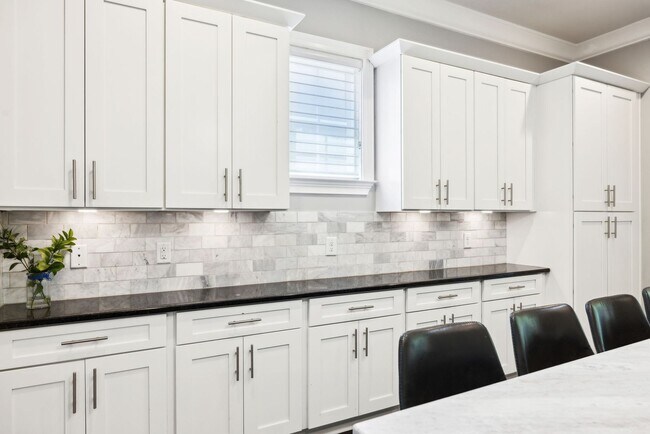 Building Photo - Welcome to this beautifully designed 4-bed...