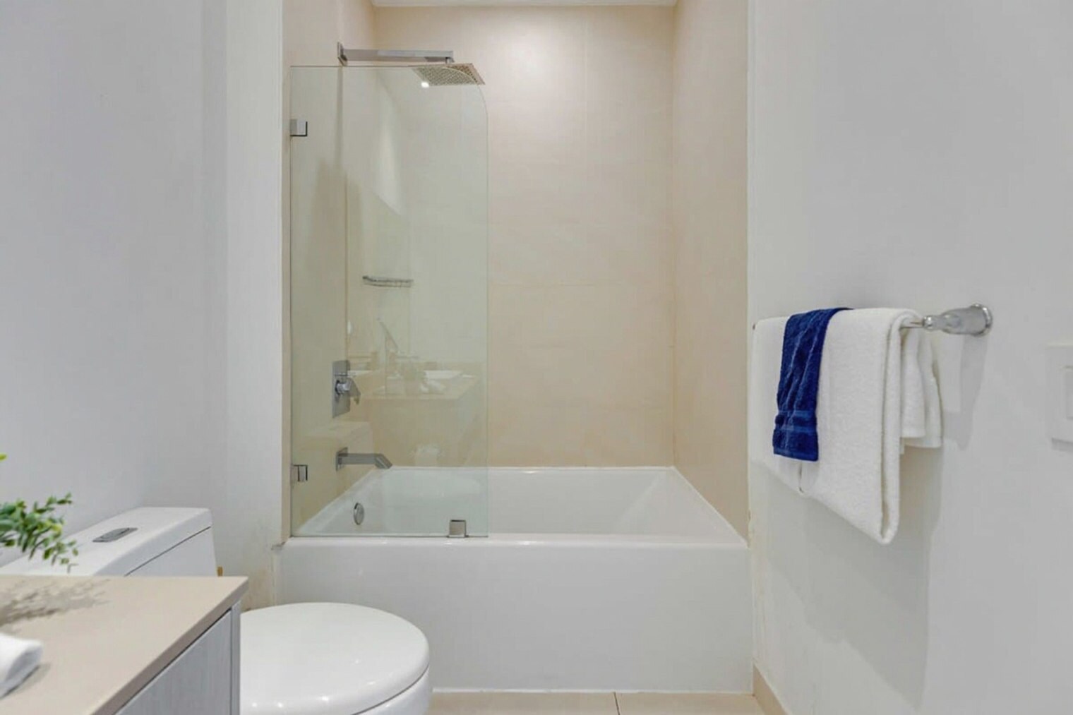 Building Photo - 4111 S Ocean Dr