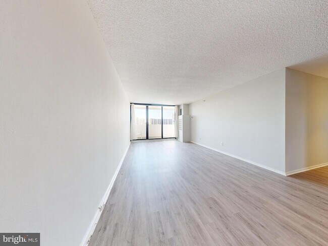 Building Photo - 5911 Edsall Rd