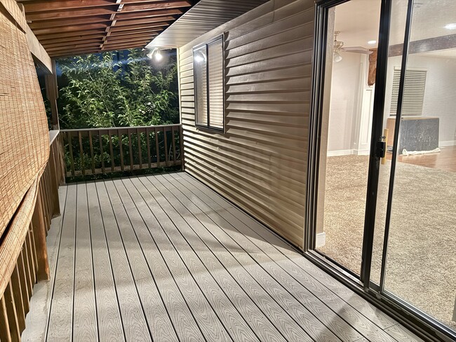 Building Photo - 7426 S 700 E