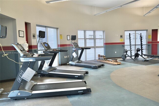 Building Photo - 7275 SW 90th St