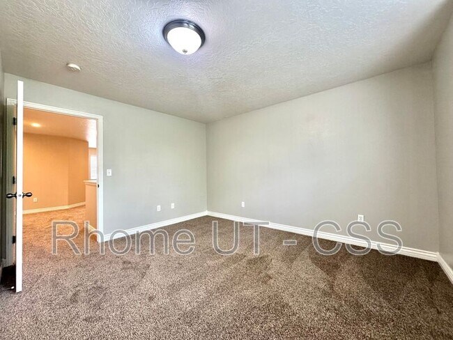 Building Photo - 3078 Sage Loop