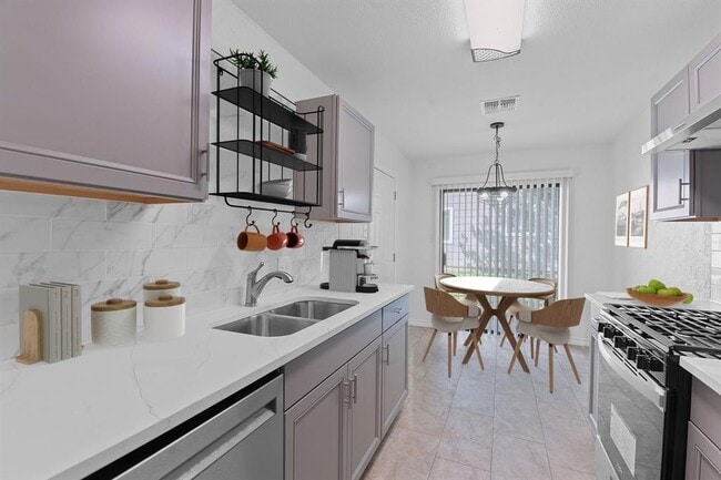 Building Photo - 11500 Ruffed Grouse Dr