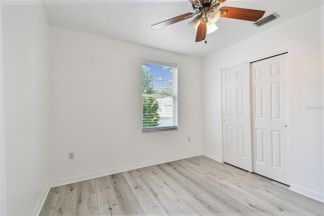 Building Photo - 587 Shady Grove Dr