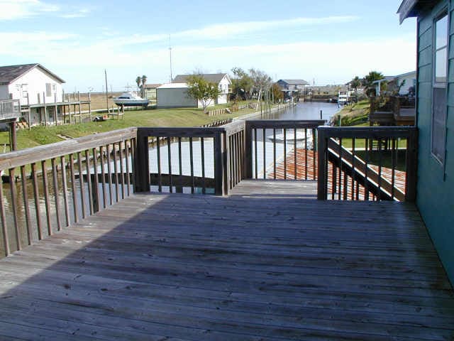 Building Photo - 440 Creek Dr