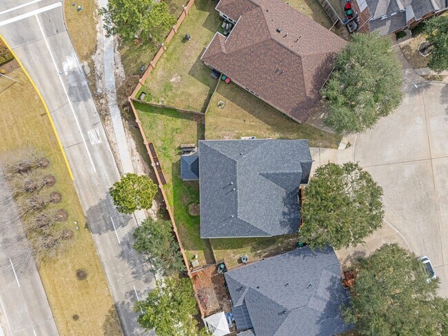 Building Photo - 18210 Juniper Creek Ln