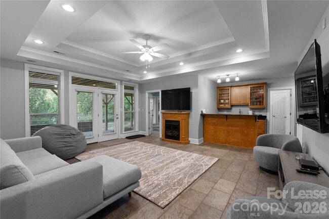 Building Photo - 578 Normandy Rd