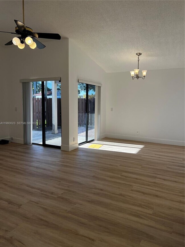 Building Photo - 6561 NW 172nd Ln