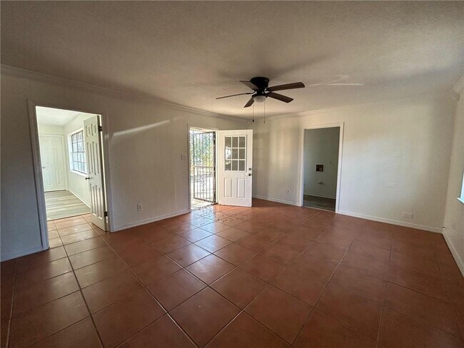 Building Photo - 2603 St Stephens Rd