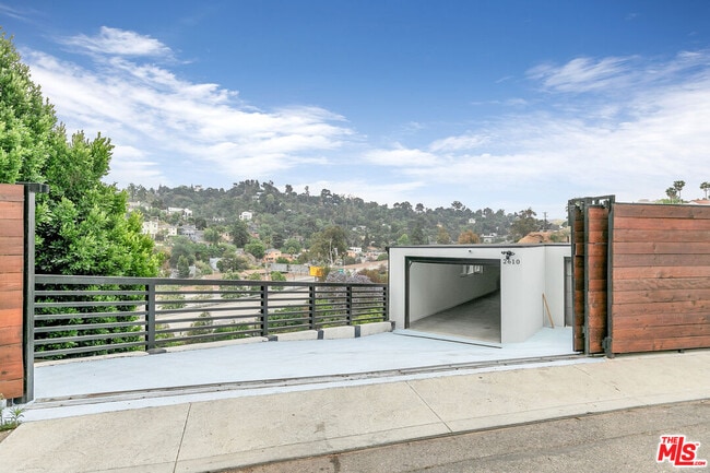 Building Photo - 2610 Corralitas Dr