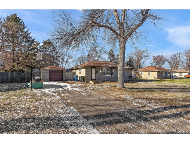 Building Photo - 7616 Xerxes Ave S