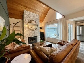Building Photo - Spacious 2bed/2bath Condo in Aurora