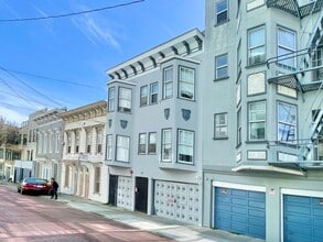 Building Photo - 585 Birch St
