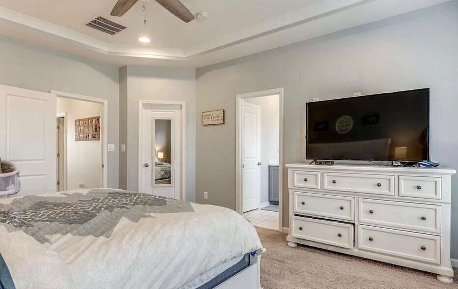 Master beddroom - 23659 Turtle Point Ter