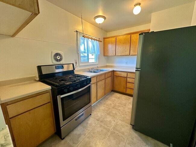 Building Photo - 2565 Wyatt Ln