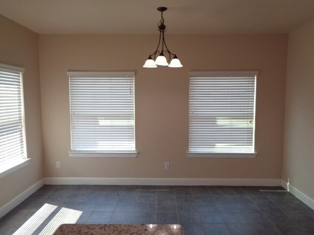 Building Photo - 106 Hillandale Ct