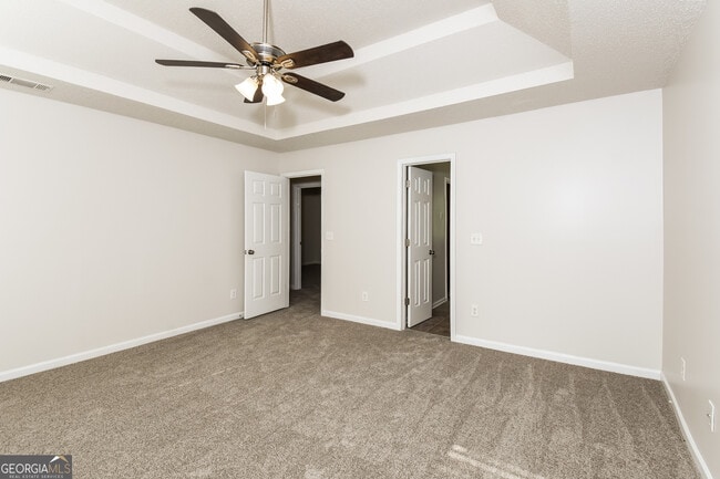 Building Photo - 1399 Crestlake Ct