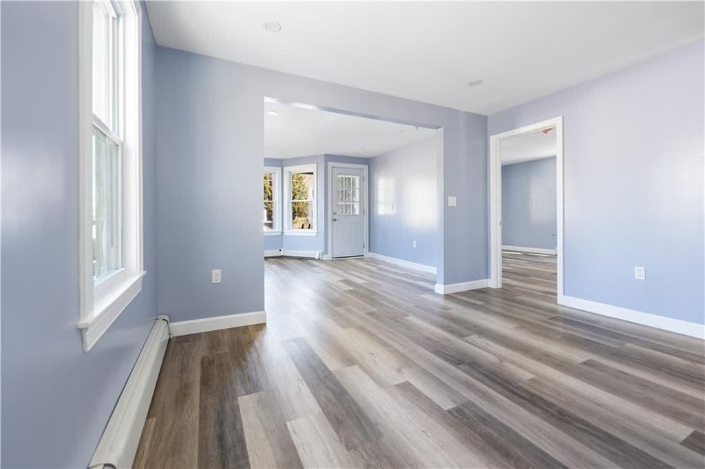 Building Photo - 167 Baxter St