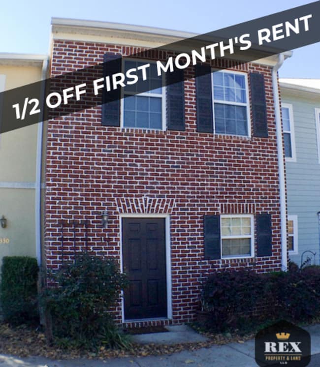 Primary Photo - Modern 2 bedroom 2.5 bath Townhome with fe...