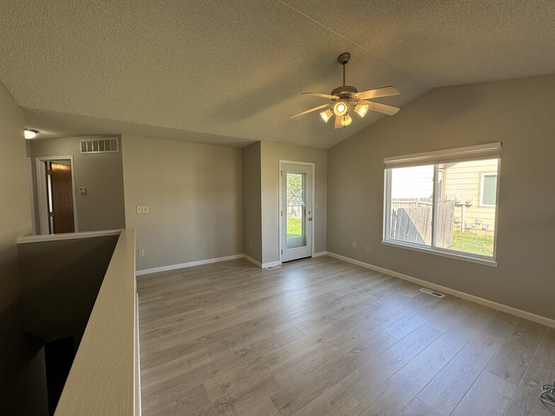 Building Photo - 3335 N Governeour Cir