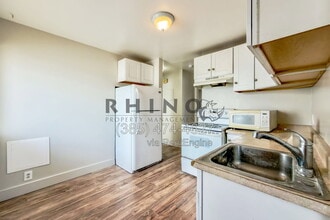 Building Photo - 3905 1040 E
