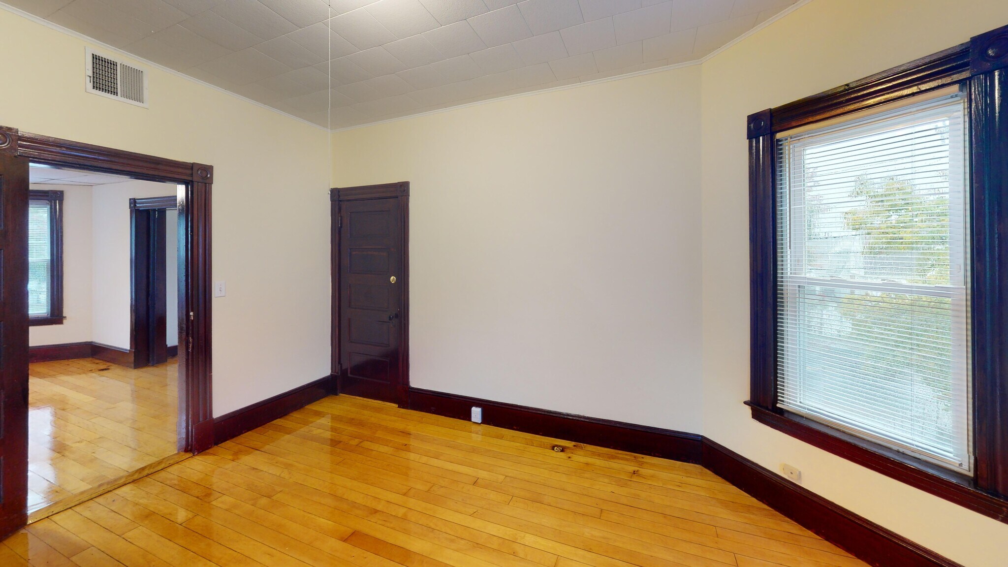 Building Photo - 245 Prospect St