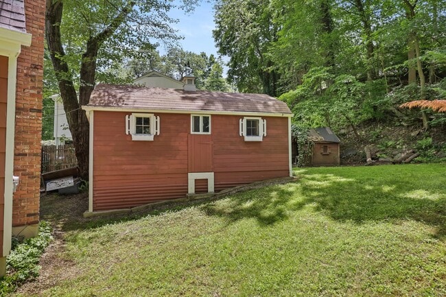 Building Photo - 21 Ferris Dr