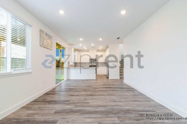 Building Photo - 1168 Caraballo Dr