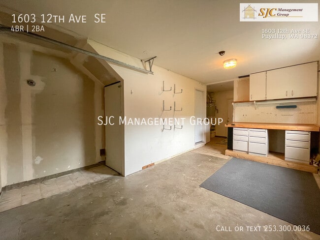 Building Photo - 1603 12th Ave SE