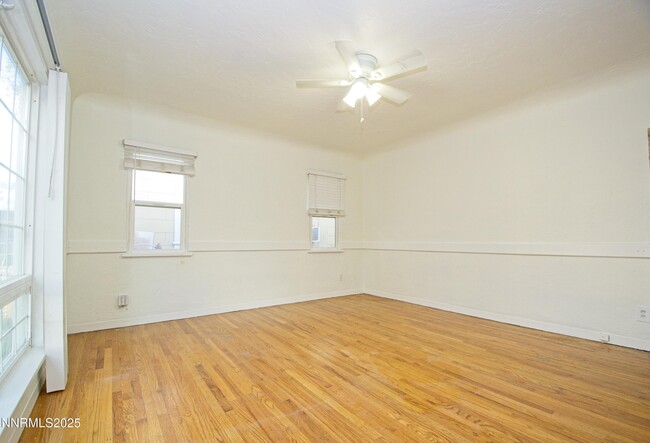 Building Photo - 1418 E St