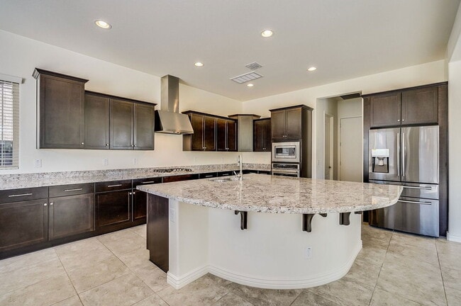 Building Photo - 4529 E Vista Bonita Dr