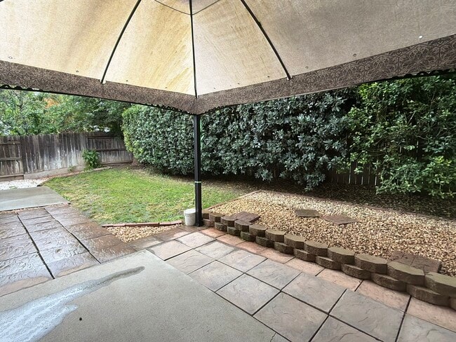 Building Photo - 309 Westin Ln