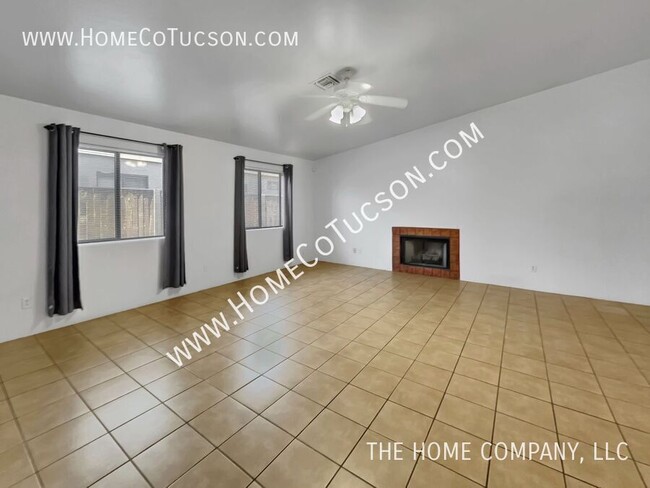 Building Photo - 428 E Geronimo Bluff Loop