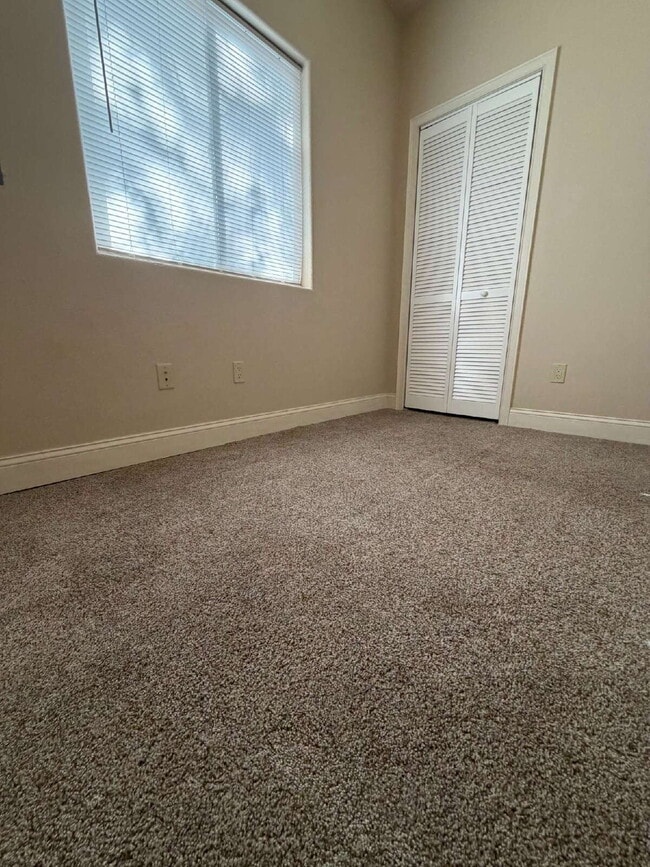 Building Photo - Modern 2 Bed, 2 Bath Duplex in Laurel