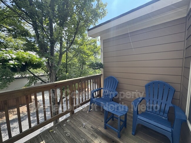 Building Photo - 10860 Ellicot Way
