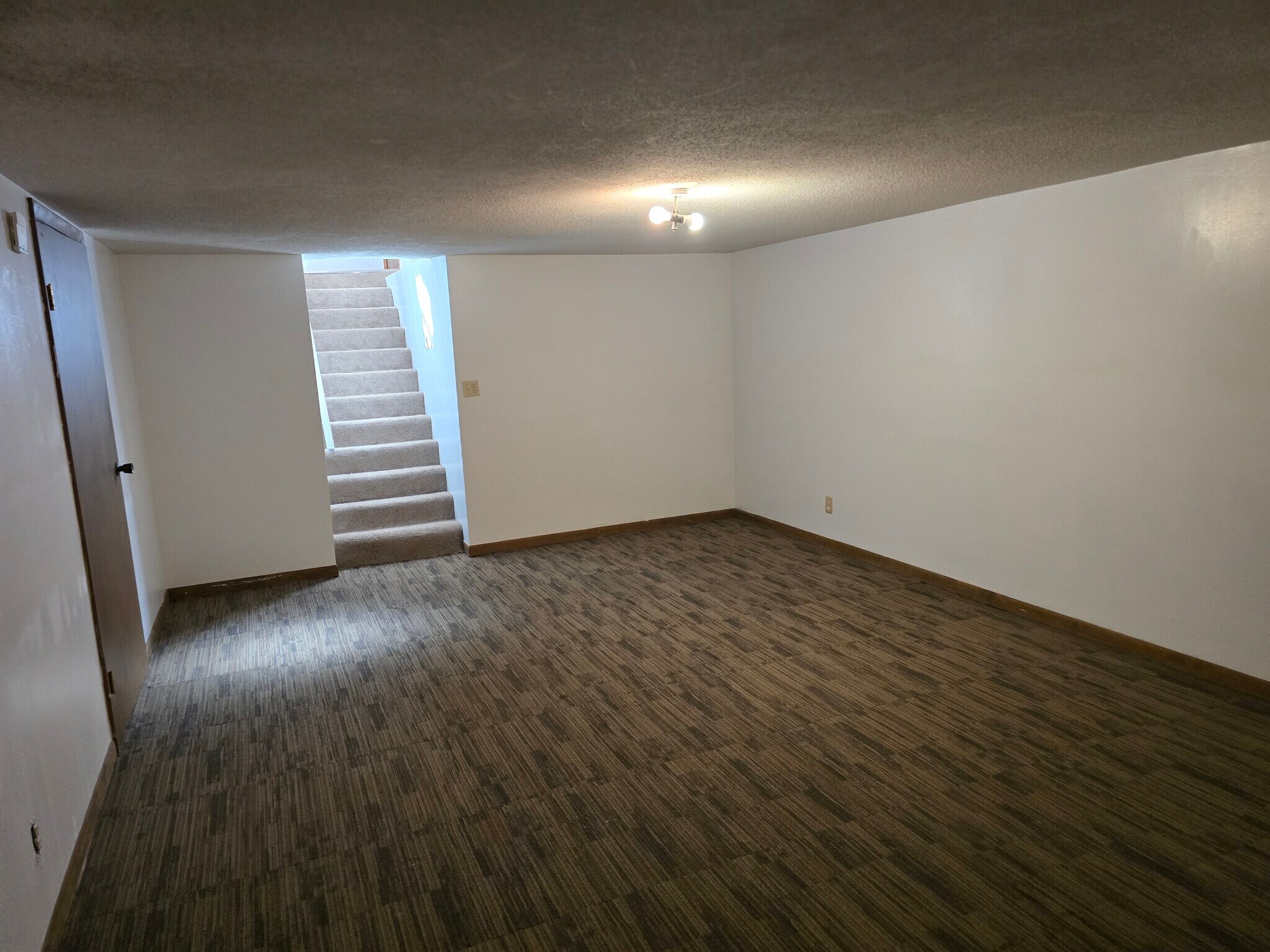 Building Photo - 301 W 27th Ave