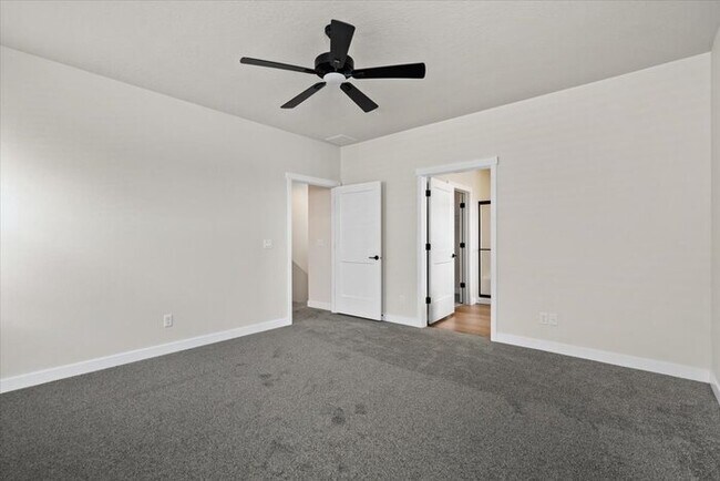 Building Photo - Cardinal