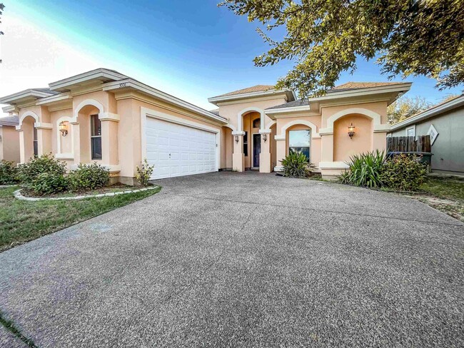 Primary Photo - 3006 Imperial Dr