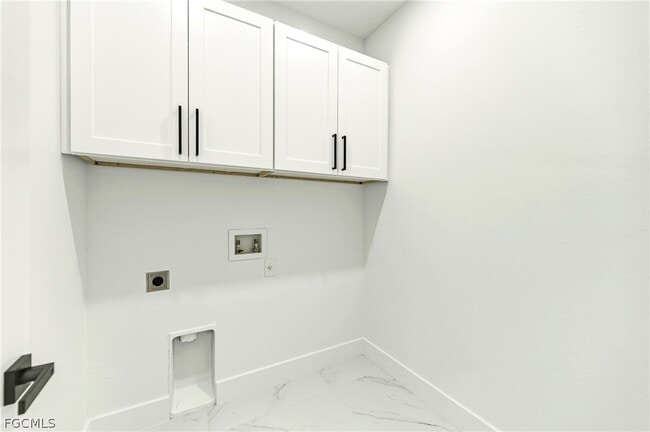 Building Photo - 922 NW 8th Terrace