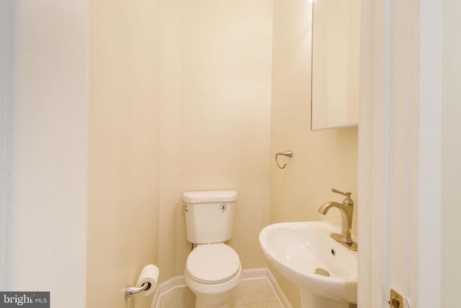 Building Photo - 2231 Orem Ave